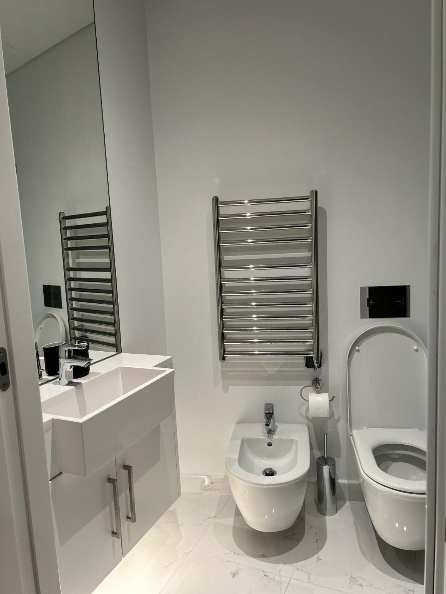 Suite In Shared House In Downtown Lisbona Esterno foto
